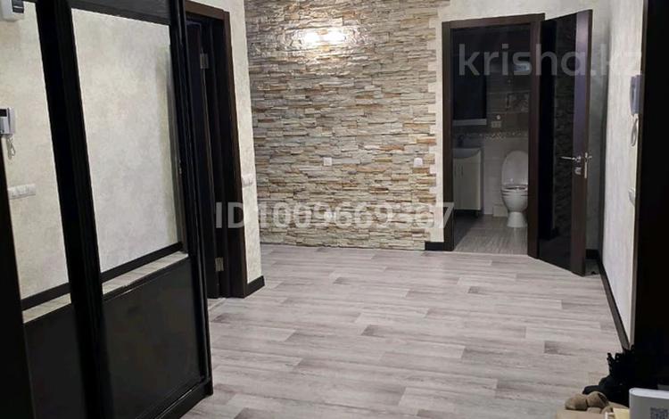 2-комнатная квартира · 76.7 м² · 7/7 этаж, проспект Нурсултана Назарбаева 233/2 за ~ 30.9 млн ₸ в Уральске — фото 2