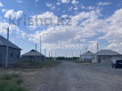 Жер телімдері в Туркестанской обл.: Жер телімі · 10 сотық, Мкр Бекзат , ул.Самал 1 10, бағасы: 4 млн 〒 Жер телімі · 10 сотық, Мкр Бекзат , ул.Самал 1 10, бағасы: 4 млн 〒 в Туркестане