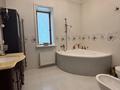 3-комнатная квартира · 250 м² · 3/7 этаж, Жусан 9 за 800 000 ₸ в Астане, Есильский р-н — фото 10