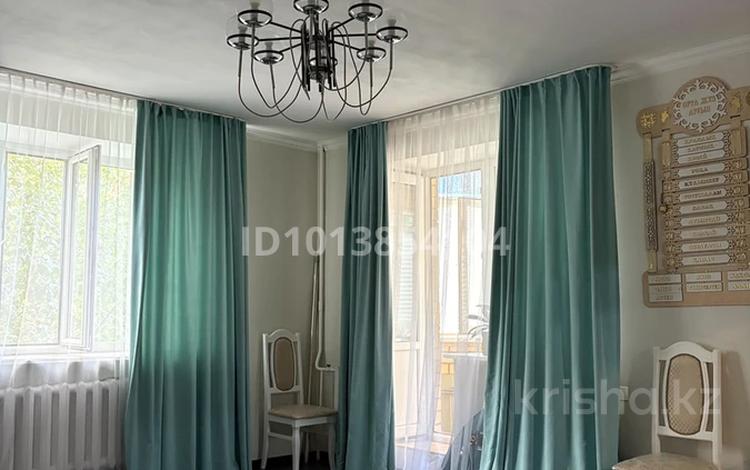 2-бөлмелі пәтер · 69 м², Мусрепова 10/3 — Шакарима Кудайбердиулы и Габита Мусрепова, бағасы: 35 млн ₸ в Астане, Алматы р-н — фото 2