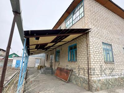 Жеке үй · 4 бөлме · 145 м² · 8 сот., Аманжолова 1, бағасы: 25 млн 〒 в Талдыкоргане
