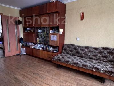 2-комнатная квартира · 51.3 м² · 3/5 этаж, Ауэзова за 15 млн 〒 в Семее