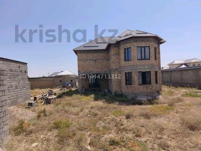 Отдельный дом · 6 комнат · 200 м² · 10 сот., Кок байрак 125 — Отарбаев улица за 55 млн ₸ в Туркестане