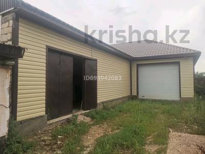 Гараж · 180 м² · Шанхай ш/а. — Сауран (бывшая декабристов), бағасы: 400 000 ₸ в Актобе, мкр Шанхай