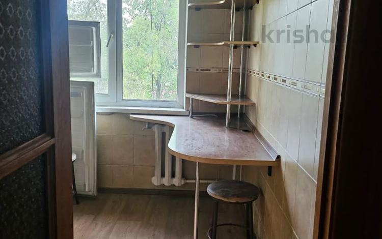 2-бөлмелі пәтер · 43 м² · 4/4 қабат, мкр №10, бағасы: 27.5 млн ₸ в Алматы, Ауэзовский р-н — фото 2