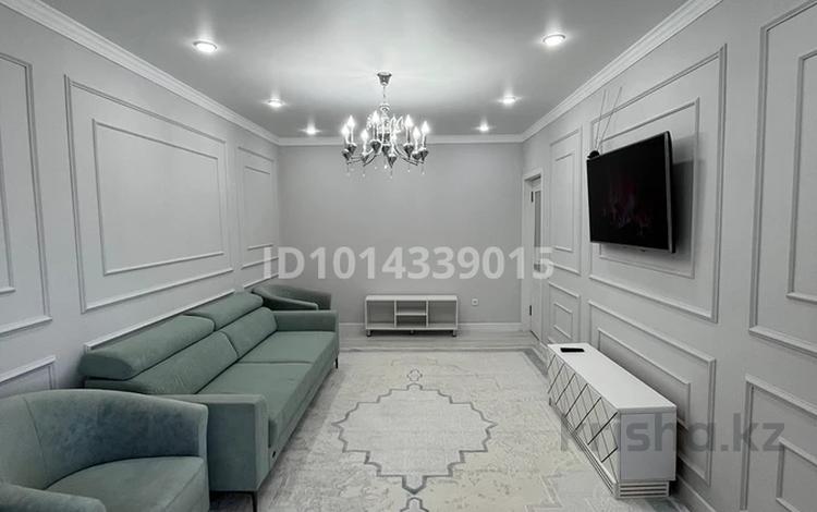 4-бөлмелі пәтер · 68 м² · 4/4 қабат, Казыбек Би — Продается 4-х комнатная квартира,состояние конфетка ️Расположена в самом центре города ️Кирпичный ️68кв м ️4/4 этаж ️Качественный ремонт ️Полностью меблирована с техникой ️Документы в порядке ️В пешей доступности Школа-гимназии №12,№8,Школа лицей Келешек,Гос садик Еркежан.Магазины-Корзинка, Abdi,Фиркан,аптека Садыхан,Банк Форте,Каспи,кофейня Discovery,Risretto,салон красоты Sholpy, бағасы: 37 млн ₸ в Таразе — фото 2