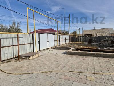 Отдельный дом · 3 комнаты · 75.5 м² · 5.4 сот., мкр СМП 163, Күйші Ықылас 8 А за 30 млн 〒 в Атырау