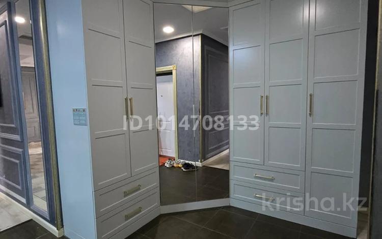 6-комнатная квартира · 300 м² · 2/10 этаж, 16-й мкр за 500 000 ₸ в Актау — фото 2