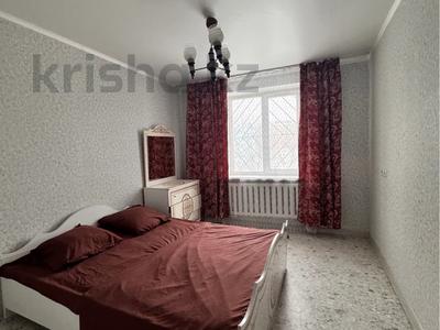 2-комнатная квартира · 60 м² · 2/5 этаж, мкр 8 60/2 — Абулхайыр Хан 60/2 за 10 000 〒 в Актобе