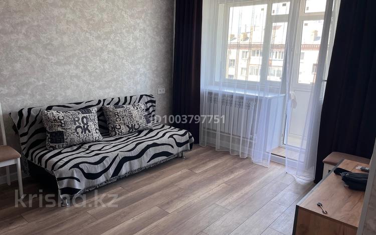 1-бөлмелі пәтер · 30 м² · 5/5 қабат, Абая — Центр магазин Плаза, бағасы: 20 000 ₸ в Бурабае — фото 2