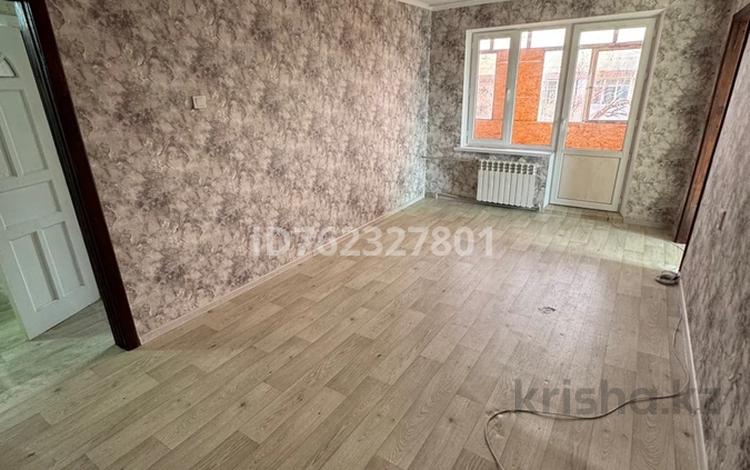 2-бөлмелі пәтер · 44 м² · 4/4 қабат, 2 мкр 11 — Рядом 3 школы, бағасы: 14.8 млн ₸ в Конаеве — фото 4