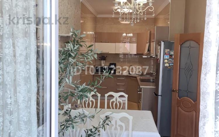 2-комнатная квартира · 90 м² · 5/16 этаж, Абая 150/230 — Абая Тургут-Озала за 68 млн ₸ в Алматы, Бостандыкский р-н — фото 2