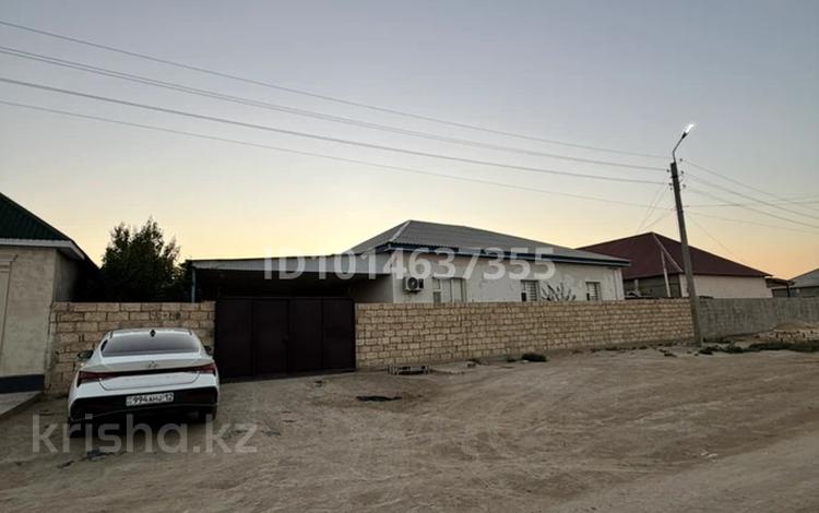 Отдельный дом · 4 комнаты · 190 м² · 10 сот., Н.Тлеубергенов 48 за 30 млн ₸ в Жанаозен — фото 2