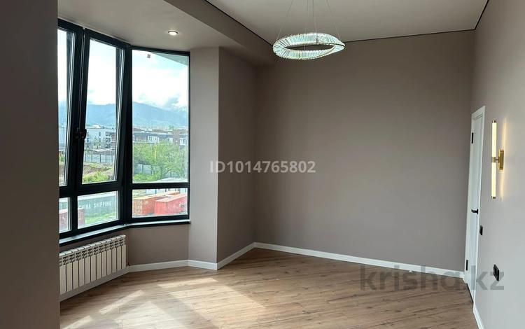 2-бөлмелі пәтер · 76 м² · 4/4 қабат, Сейдимбек 102, бағасы: 450 000 ₸ в Алматы, Наурызбайский р-н — фото 2