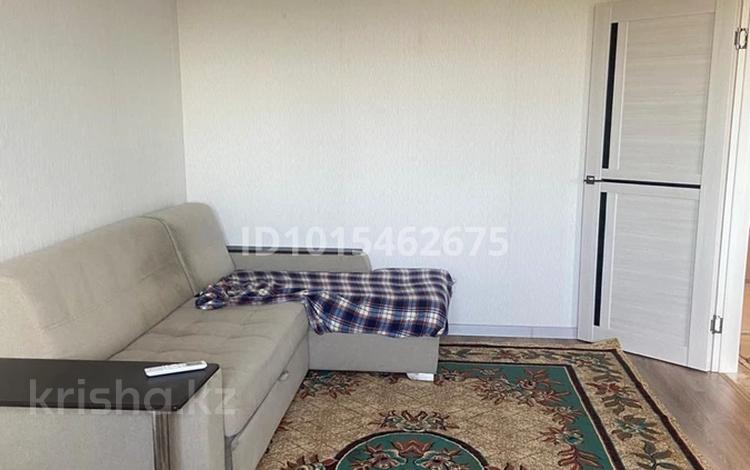 1-комнатная квартира · 50 м² · 4/6 этаж, Скоробогатова за 170 000 ₸ в Уральске — фото 2