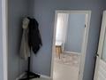 1-бөлмелі пәтер · 50 м² · 14/16 қабат, Алмагүл ш/а., 21 дом 89 — Торговый центр Айшаға карама карсы дом. Жанында дукен балабакша мектеп жақын орналаскан. жалдап кояюғада өте ыңғайлы. Евро ремонт барлық уйге қажетті заттармен жабдықталган. лифт 24/7 жасайды., бағасы: 16 млн ₸ в Атырау, мкр. Алмагуль