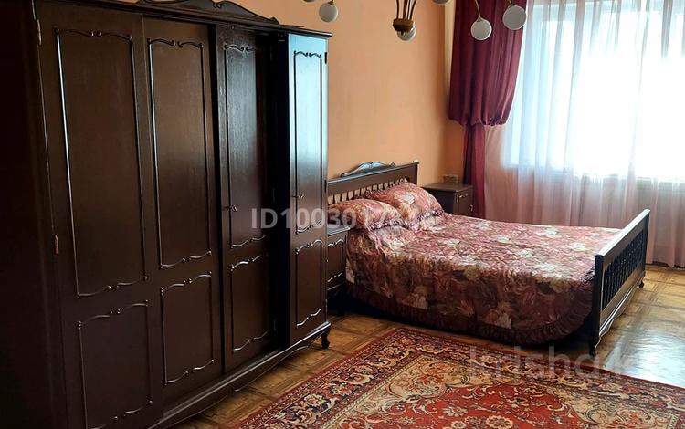 3-бөлмелі пәтер · 81 м² · 5/5 қабат, Туркестанская 11 — Цум, бағасы: 250 000 ₸ в Шымкенте, Аль-Фарабийский р-н — фото 2