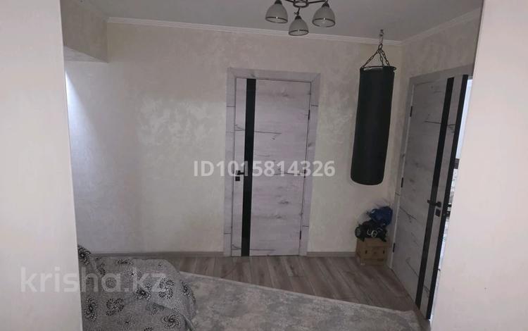3-бөлмелі пәтер · 67 м² · 5/6 қабат, Дулатова 135 — Дулатова Козбагарова ЦОП Пожарка, бағасы: 33 млн ₸ в Семее — фото 2