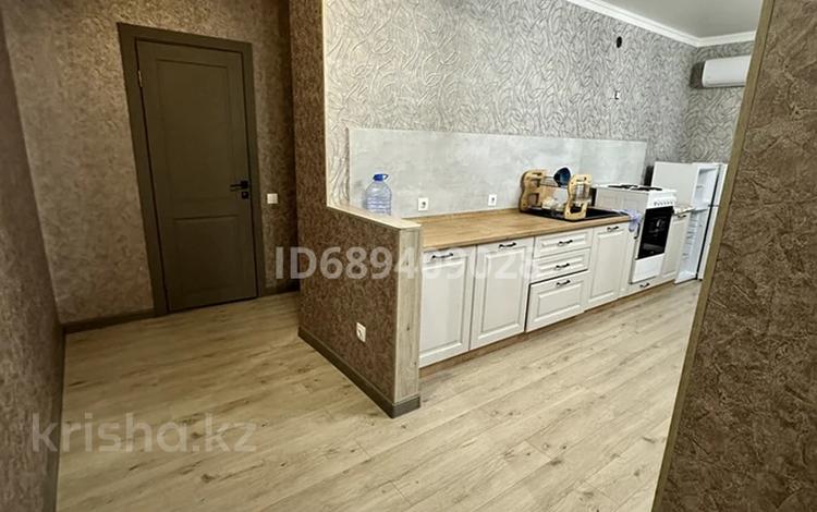 2-комнатная квартира, 49 м², 10/12 этаж помесячно, Сарыарка 31/2 за 180 000 〒 в Астане, Сарыарка р-н — фото 2