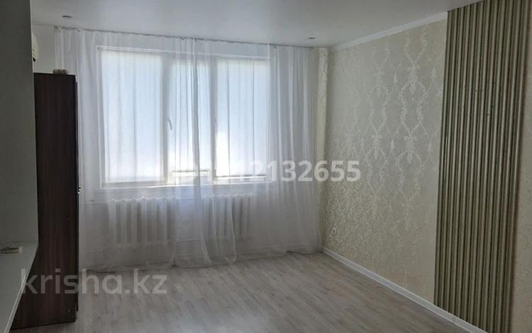 3-бөлмелі пәтер · 70 м² · 7/9 қабат, 4 микрорайон 33, бағасы: 200 000 ₸ в Аксае — фото 2