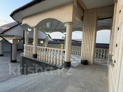 Отдельный дом · 10 комнат · 520 м² · 8 сот., мкр Акжайык за 210 млн ₸ в Шымкенте, Абайский р-н