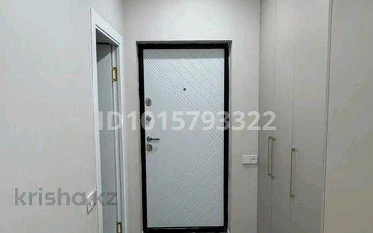 3-комнатная квартира · 62 м² · 8/10 этаж, Алтын Орда 7/1а — Райымбека за 250 000 ₸ в Абай — фото 2