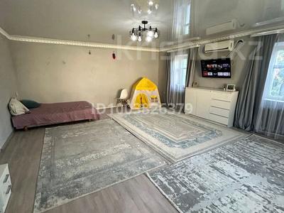 Отдельный дом · 4 комнаты · 100 м² · 6.5 сот., Галыма Ахмедиарова 8 — Джамбула за ~ 26.6 млн ₸ в Уральске