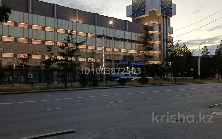 2-бөлмелі пәтер · 45 м² · 2/5 қабат, Академика Сатпаева 47 — Каирбаева, бағасы: 16.5 млн 〒 в Павлодаре — фото 17