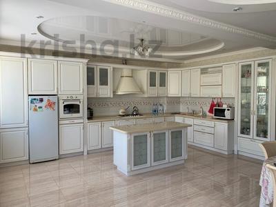 4-бөлмелі пәтер · 240 м² · 3/5 қабат, Болашақ ш/а., Бокенбай батыра, бағасы: 72 млн ₸ в Актобе, мкр Болашак