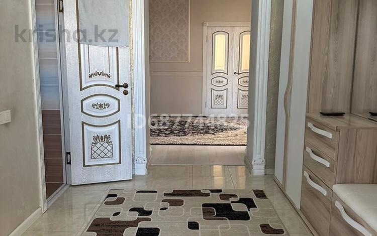 Жеке үй · 6 бөлме · 300 м², Ибрагима Нурымбетова 11 — С Бейбарыс, бағасы: 100 000 ₸ в  — фото 14