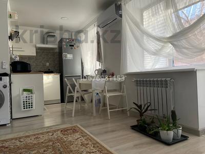 Продажа квартир в Актюбинской обл.: 1-комнатная квартира · 45 м² · 2/5 этаж, Старый город 16 — Алтынсарина-Айтеке би за 12 млн 〒 1-комнатная квартира · 45 м² · 2/5 этаж, Старый город 16 — Алтынсарина-Айтеке би за 12 млн 〒 в Актобе