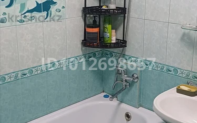 2-бөлмелі пәтер · 50 м² · 1/5 қабат, Гагарина 46 — Крытый рынок, бағасы: 130 000 ₸ в Шымкенте — фото 2