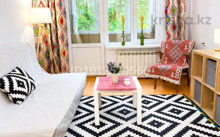 2-бөлмелі пәтер · 45 м² · 2/5 қабат, Шашкина 23 — Аль фараби, бағасы: 35.5 млн ₸ в Алматы, Медеуский р-н — фото 2