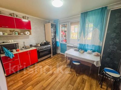 2-комнатная квартира · 62 м² · 1/5 этаж, Болашак 8 за 29.7 млн ₸ в Талдыкоргане, мкр Болашак