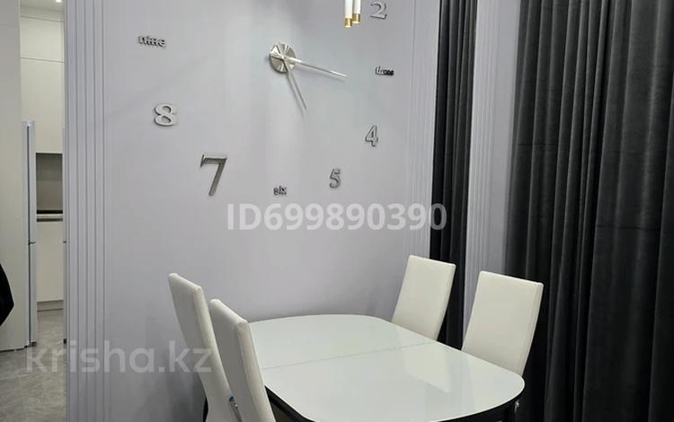 2-бөлмелі пәтер · 83 м² · 6/8 қабат, Микрорайон Береке — ТРЦ Плаза, бағасы: 500 000 〒 в Костанае — фото 2