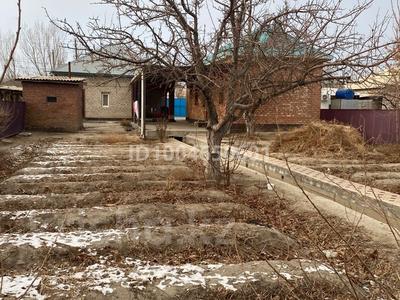 Отдельный дом · 4 комнаты · 100 м² · 10 сот., Абай 114 — Сапарбаев и Абай за 17 млн ₸ в Тасбогете