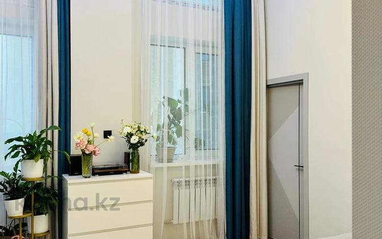 3-комнатная квартира · 83.7 м² · 24/24 этаж, Кабанбай батыра 11 за 60 млн ₸ в Астане, Есильский р-н — фото 26