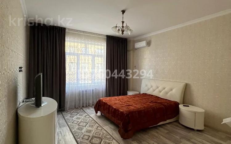 2-комнатная квартира · 55 м² · 3/10 этаж, 16-й мкр 55 за 250 000 ₸ в Актау — фото 2