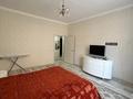 2-комнатная квартира · 55 м² · 3/10 этаж, 16-й мкр 55 за 250 000 ₸ в Актау — фото 2