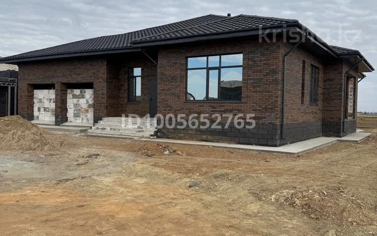 Часть дома · 5 комнат · 285 м² · 10 сот., мкр. Алтын орда 48 — проспект Алаш за 75 млн 〒 в Актобе — фото 2