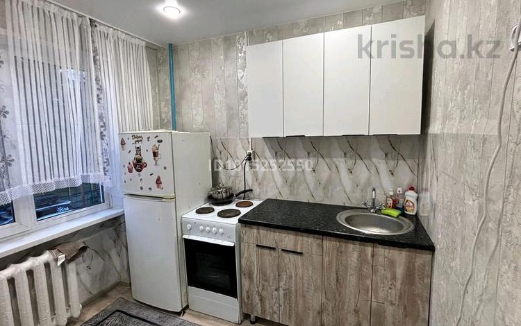 1-комнатная квартира · 30 м² · 2/5 этаж, Мызы 23 за 140 000 ₸ в Усть-Каменогорске — фото 3