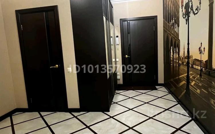 4-комнатная квартира · 142 м² · 5/5 этаж, мкр. Алтын орда, проспект Алия Молдагулова 57в — ГМ Дина за 47 млн ₸ в Актобе — фото 2