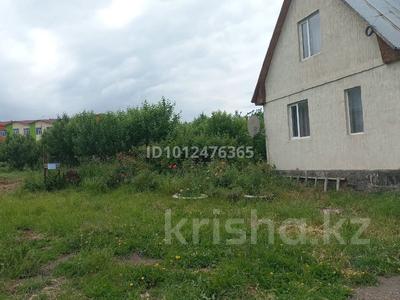 Отдельный дом · 4 комнаты · 200 м² · 10 сот., Село Толе Би пушкина 87 за 20 млн ₸ в Есик