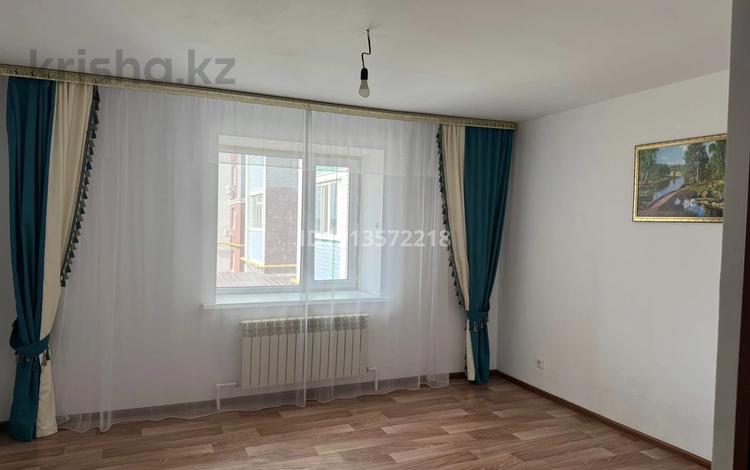 1-комнатная квартира · 40 м² · 2/9 этаж, жилой массив Есет Батыр, 4мкр — Нур сити, 4 мкр за 12 млн ₸ в Актобе — фото 2