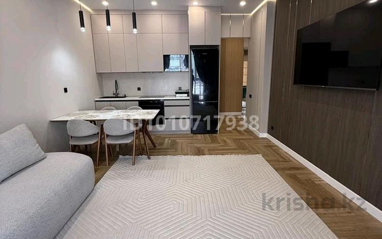 3-комнатная квартира · 63 м² · 8/12 этаж, Сыганак 28 за 60 млн ₸ в Астане, Нура р-н — фото 2