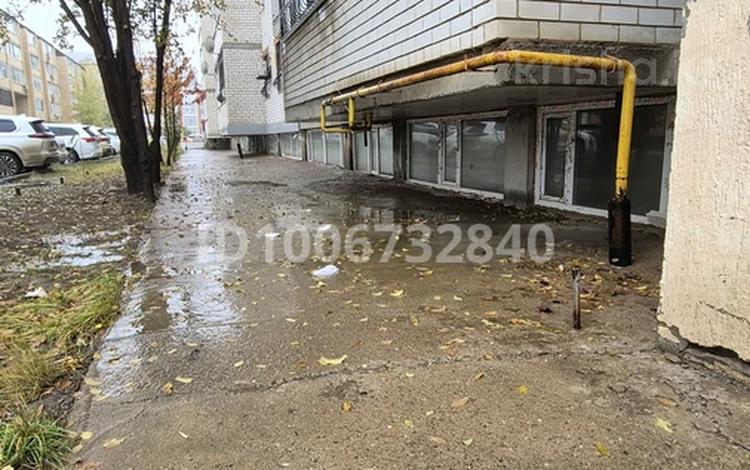 Еркін, кеңселер, дүкендер мен бутиктер, қоймалар, қоғамдық тамақтану орны, сұлулық салондары, медорталықтар мен дәріханалар, білім орталықтары, ойын-сауық · 80 м², бағасы: 15.5 млн 〒 в Уральске, мкр Астана — фото 2