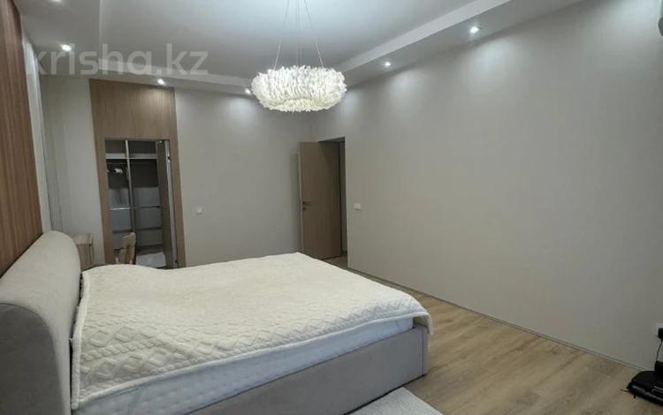 2-комнатная квартира · 80 м² · 13/20 этаж, Достык 97 за 670 000 ₸ в Алматы, Медеуский р-н — фото 2
