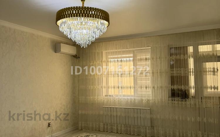 2-бөлмелі пәтер · 74 м² · 4/7 қабат, 35-мкр, 35 микрорайон 17, бағасы: 20 млн ₸ в Актау — фото 2
