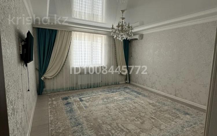 2-комнатная квартира · 84 м² · 5/6 этаж, 32В мкр 4дом 36кв — Шаңырақ за 150 000 ₸ в Актау — фото 2