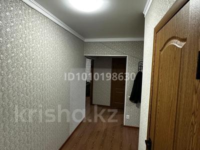 2-бөлмелі пәтер · 60 м² · 4/5 қабат, Жастар 69, бағасы: 150 000 〒 в Талдыкоргане, мкр Жастар